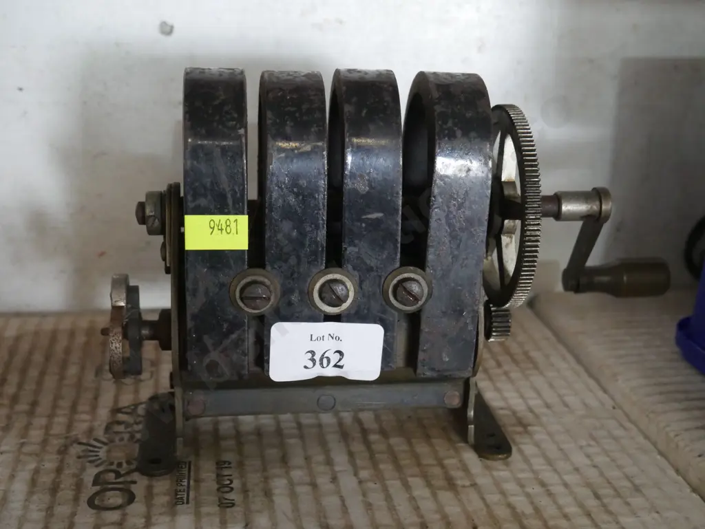 Old phone winder Image 1++