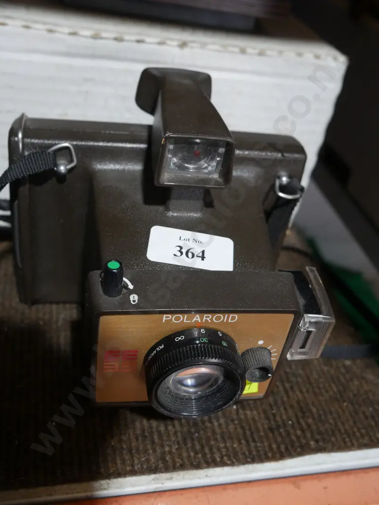Vintage Polaroid camera Image 1++