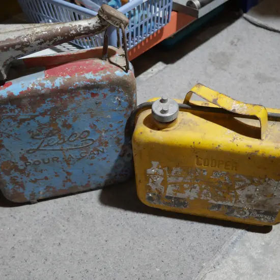 2 petrol cans