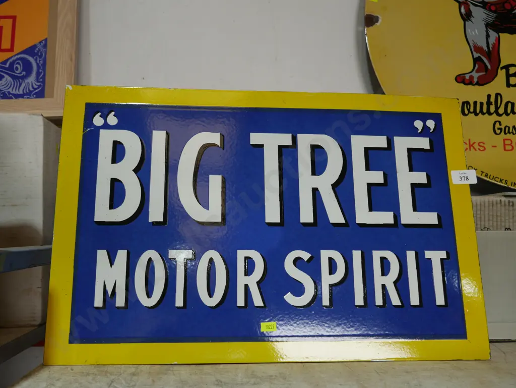 Reproduction Big Tree sign Image 1++