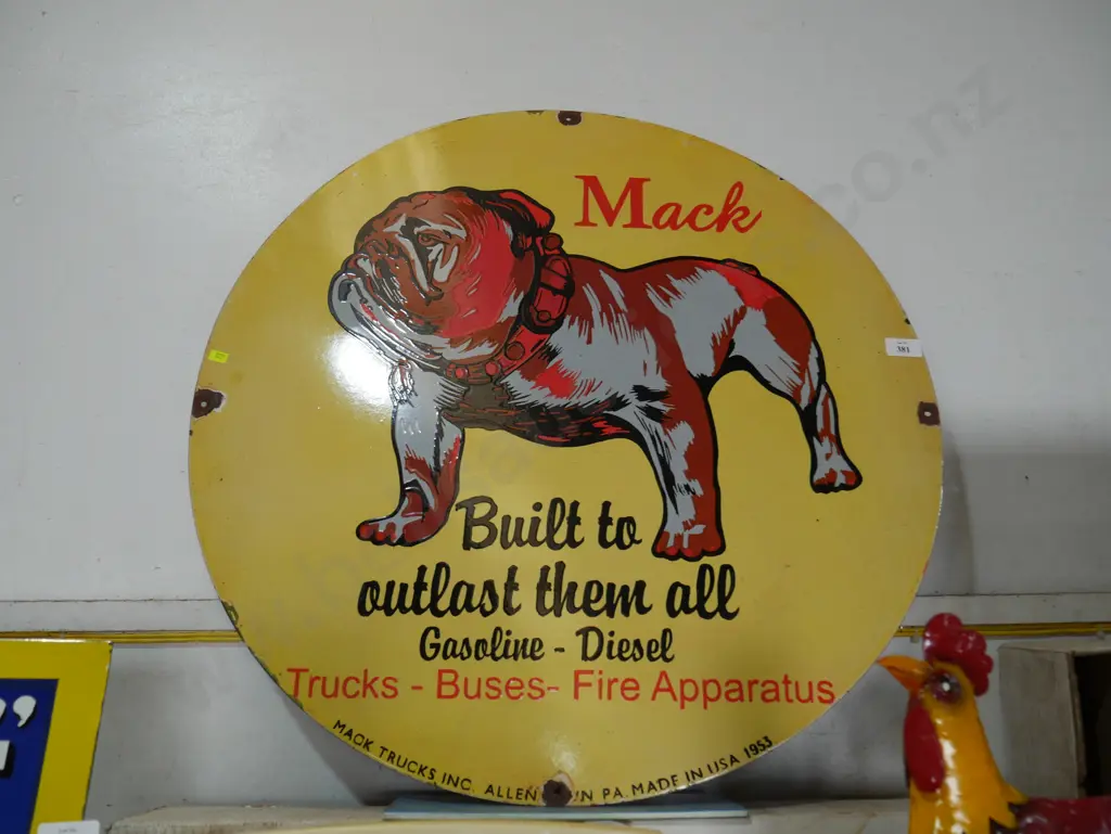 Reproduction Mack sign Image 1++