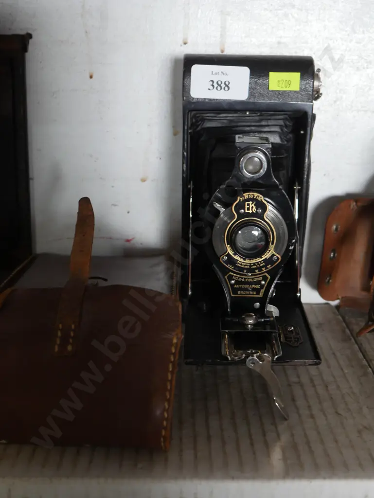 Folding camera Image 1++