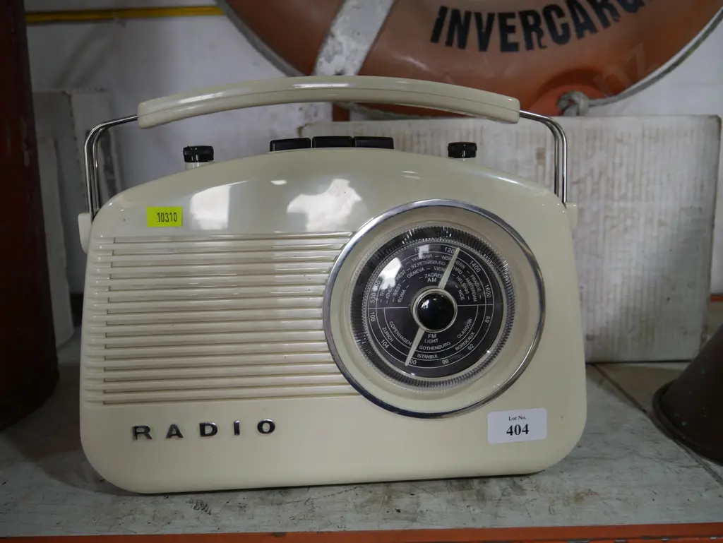 Repo vintage radio Image 1++