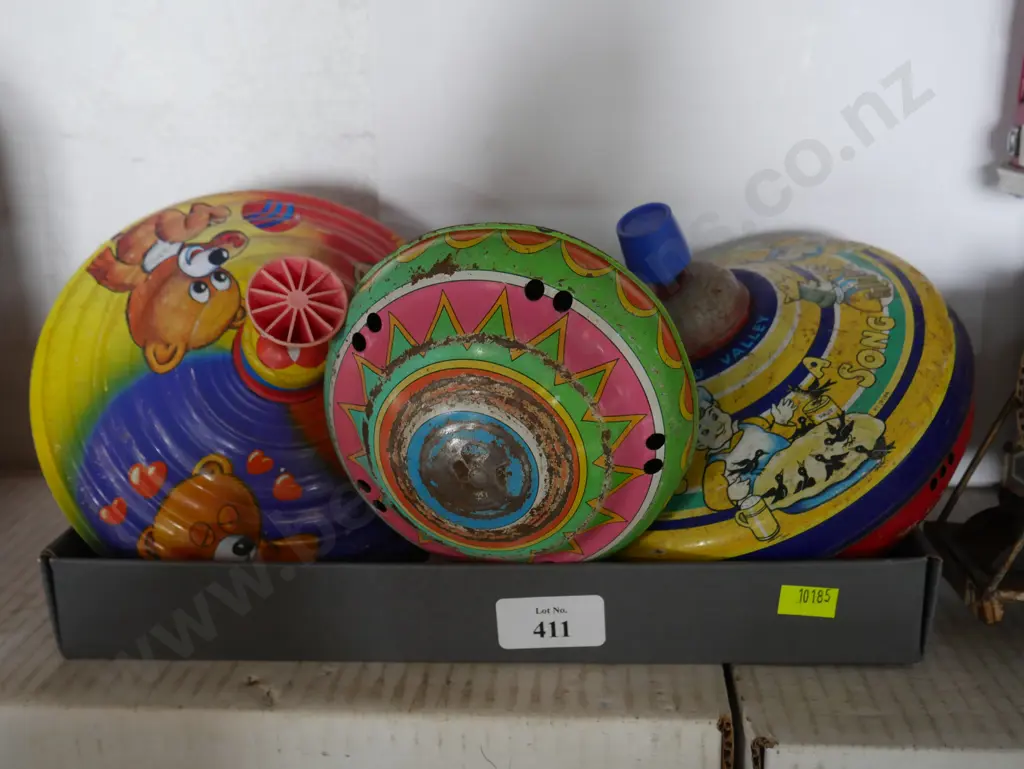 Vintage spinning tops Image 1++