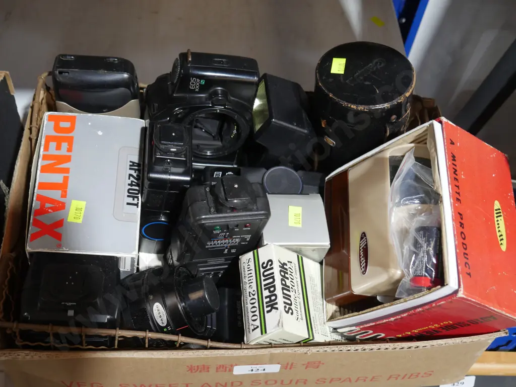 Assorted cameras etc Image 1++