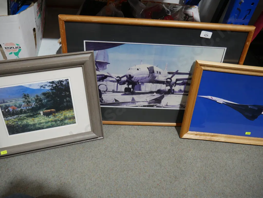 Assorted art Image 1++