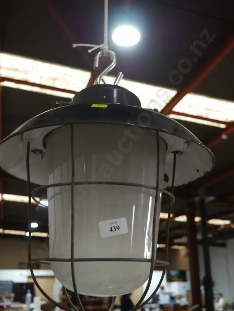 Two vintage light fittings Image 1++