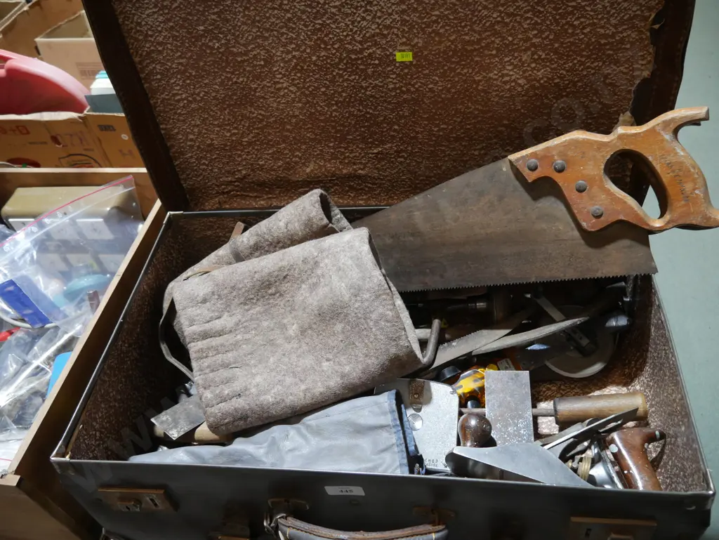 Assorted workshop tools and case Image 1++