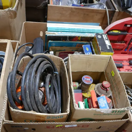 Assorted workshop sundries
