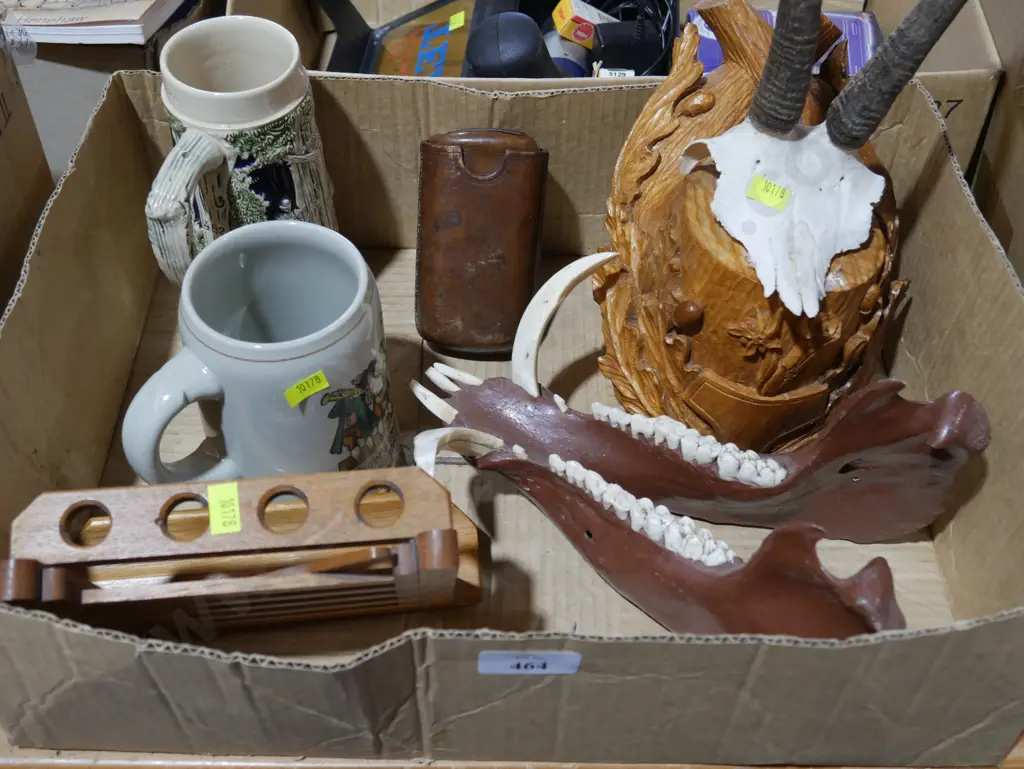 Mugs jaw bone antlers Image 1++