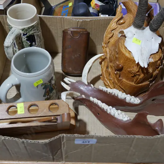 Mugs jaw bone antlers