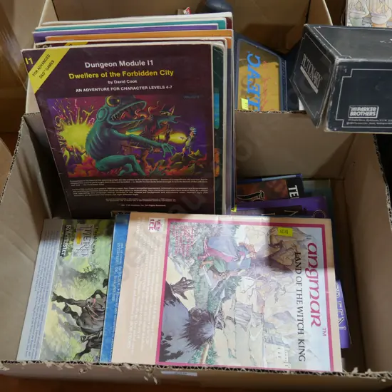 Dungeon and dragon magazines