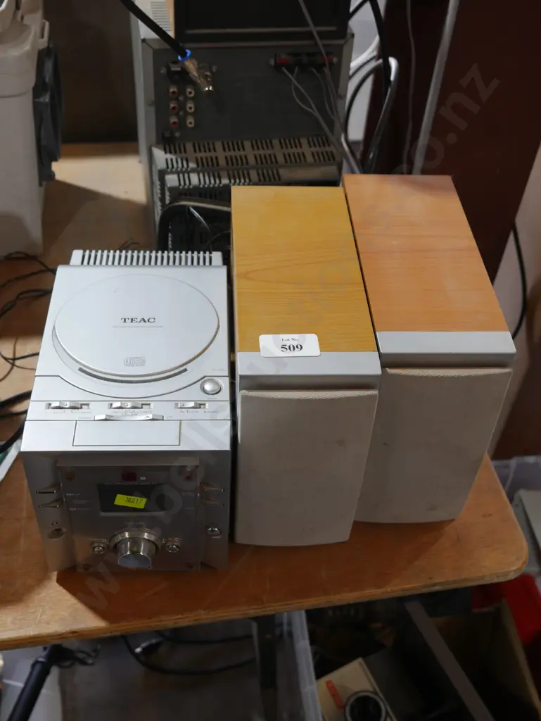 Teac stereo system Image 1++