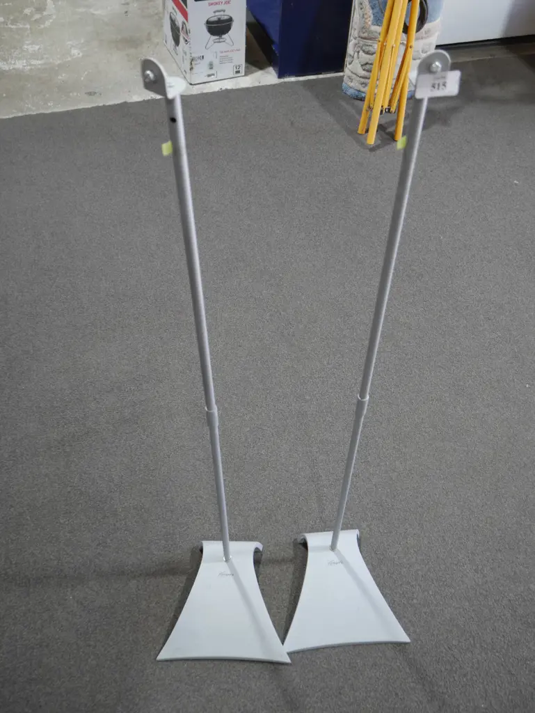 Speaker stands Image 1++