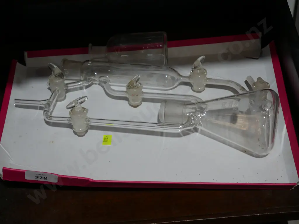 Chemistry glassware Image 1++