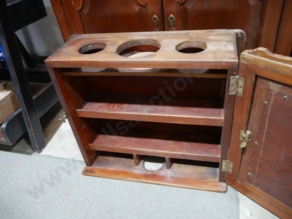 Mirror door cabinet Image 1++