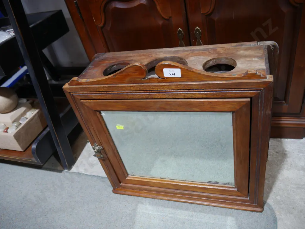 Mirror door cabinet Image 1++