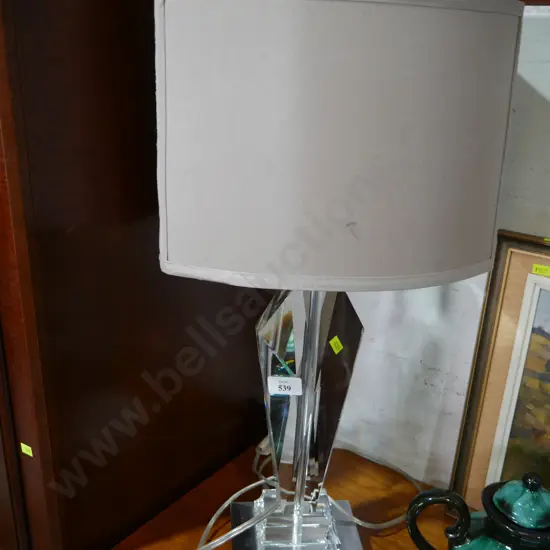 Table lamp