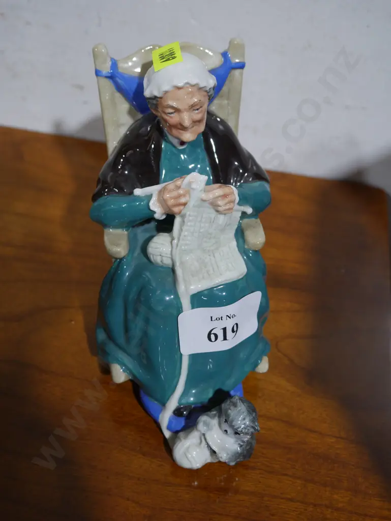 Royal Doulton " Twilight" figure Image 1++