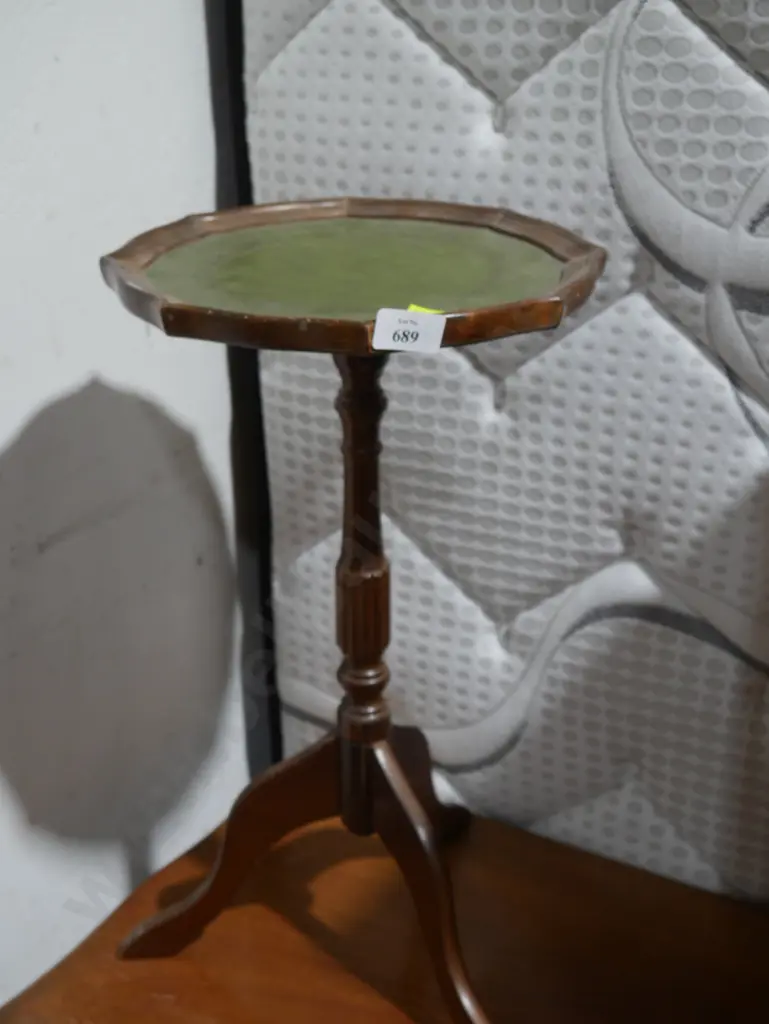 Plant table Image 1++