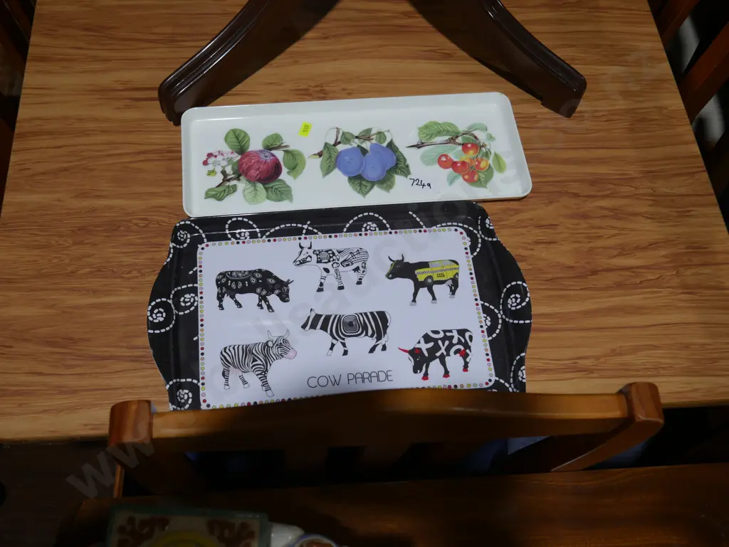 2 serving trays Image 1++