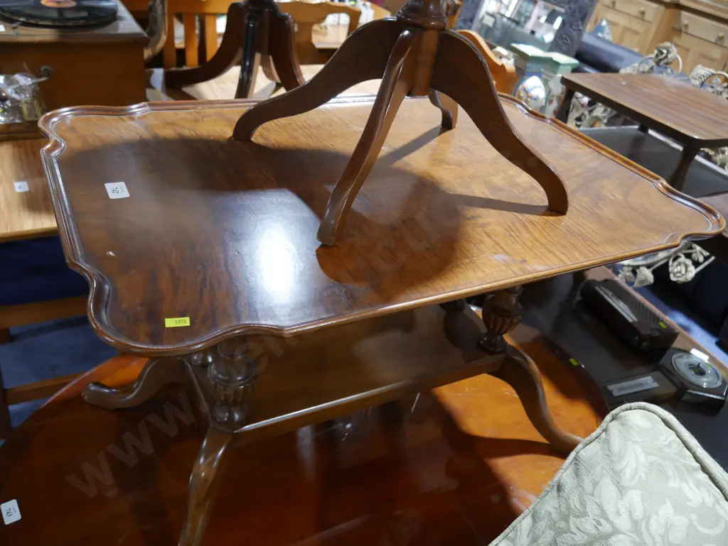 Coffee table Image 1++