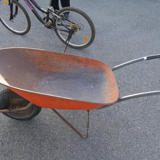 Wheelbarrow
