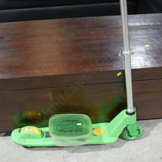 Children's electric scooter