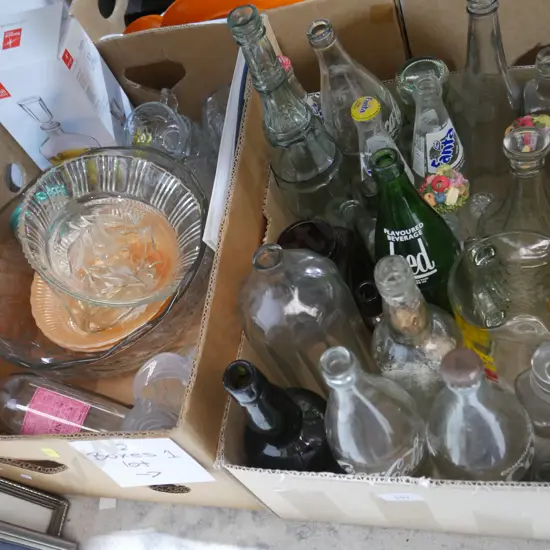 2 boxes glassware, glass bottles