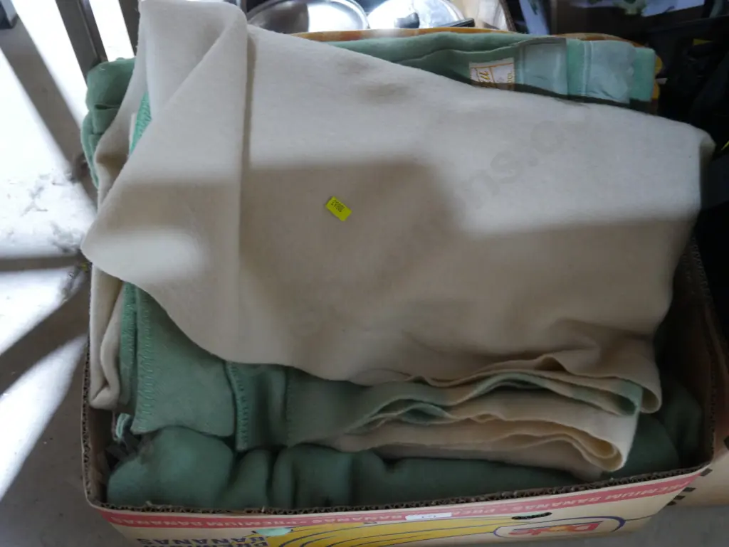 Woolen blankets Image 1++