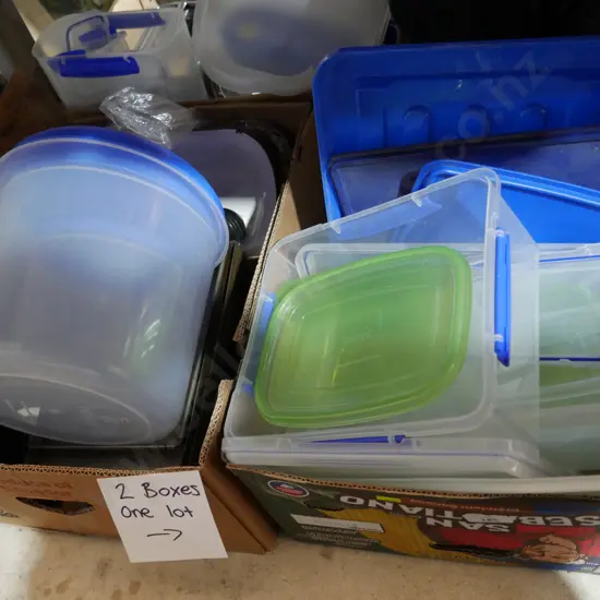 Assorted kitchen storage containers etc