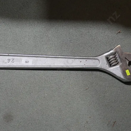 Large 24" spanner
