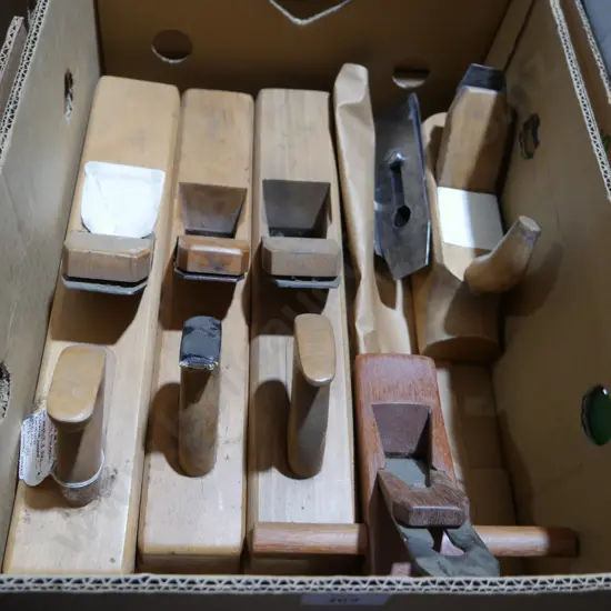 Assorted wood planes