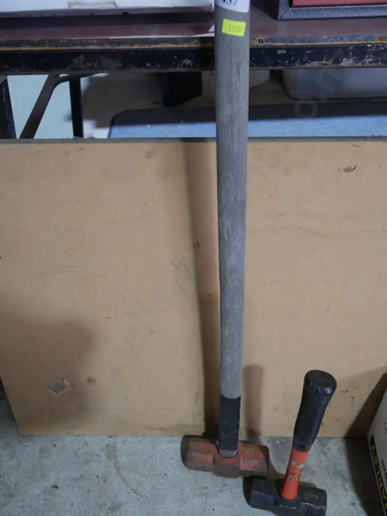 Sledge hammer & mallet Image 1++