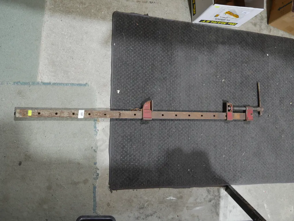 Slash clamp Image 1++