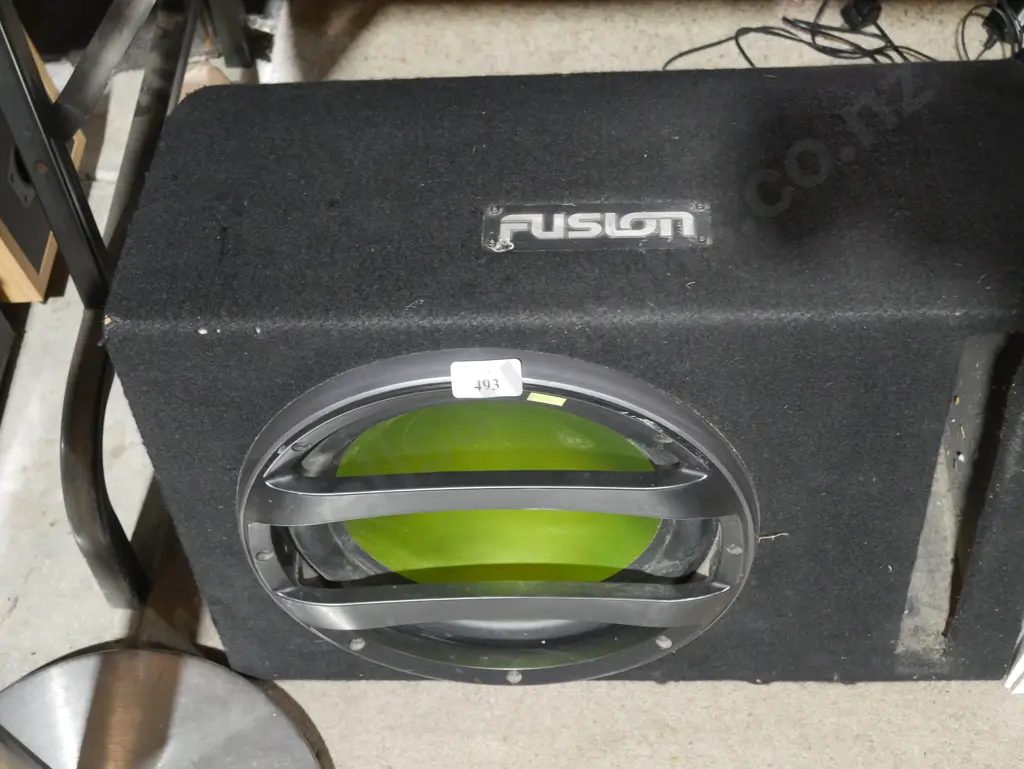 Fusion sub woofer Image 1++