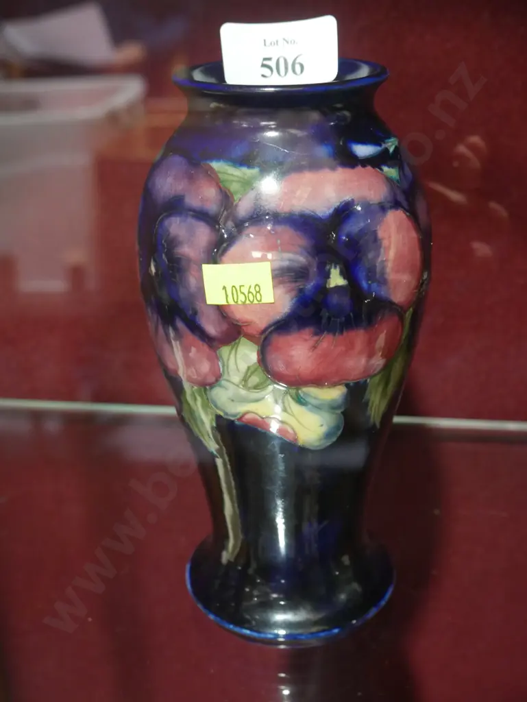 Moorcroft vase Image 1++