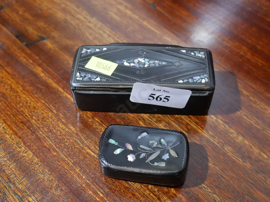 2 little boxes Image 1++