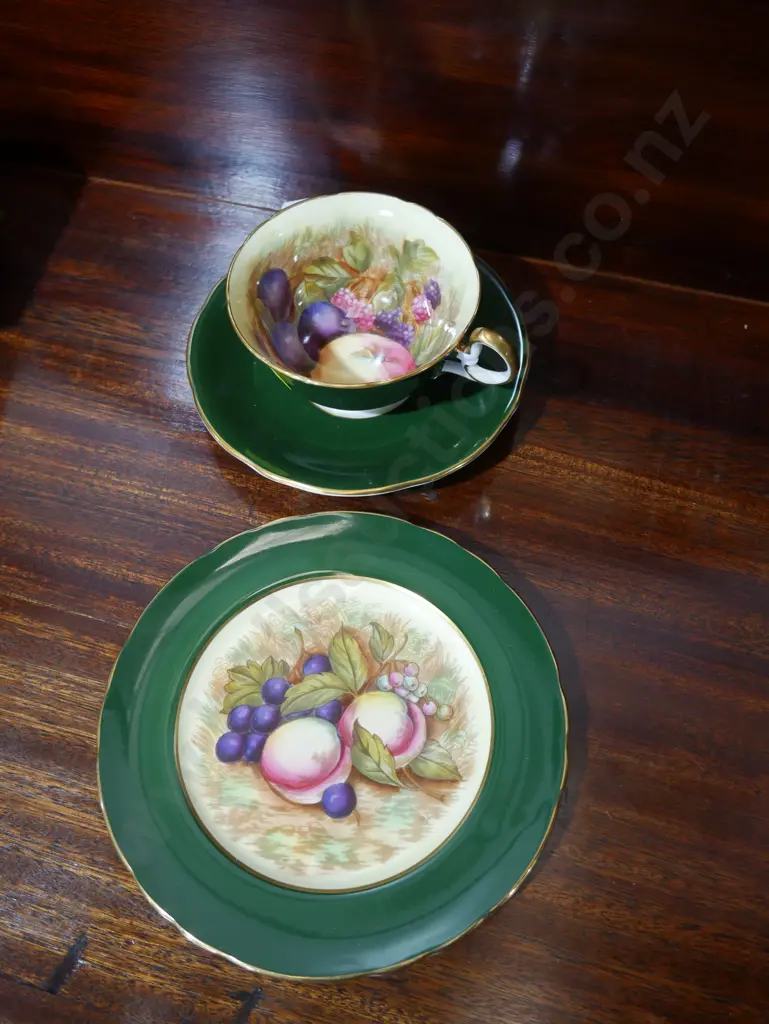 Aynsley signed fruit pattern trio Image 1++