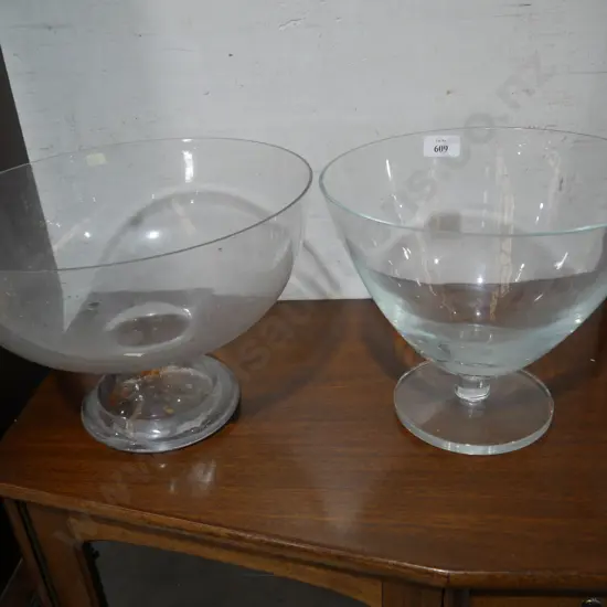 2 glass pedestal bowls