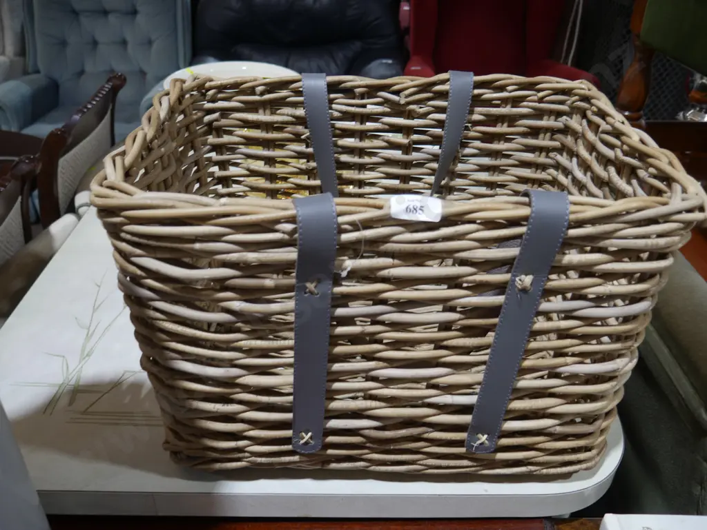 Cane basket Image 1++