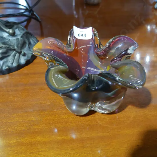 Art glass bowl