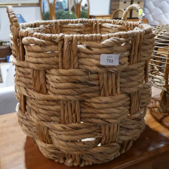 Wicker basket