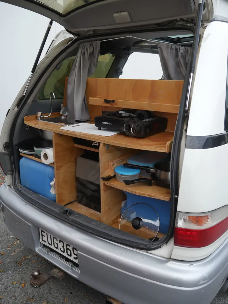 1998 Toyota Lucida Estima self contained campervan Image 1++