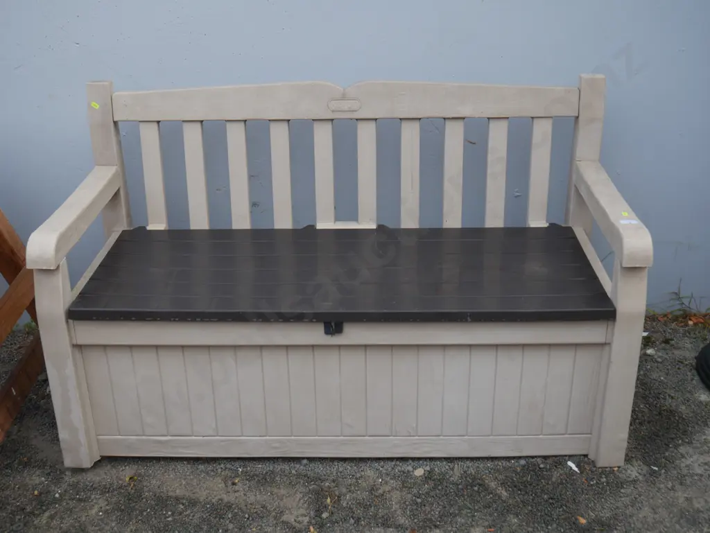 Plastic bench with storage Image 1++