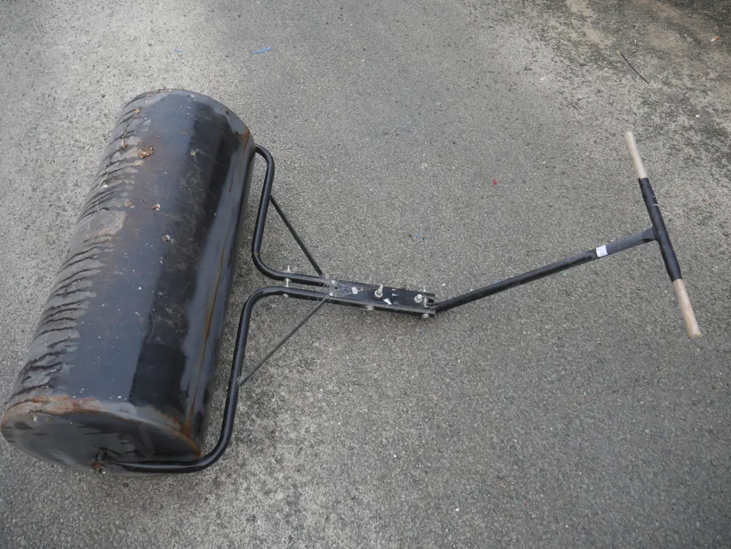 Lawn roller Image 1++