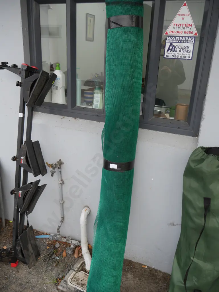 Roll of windbreak Image 1++