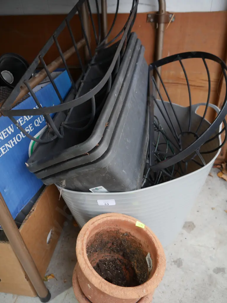 Plant pots, hanging planters etc Image 1++