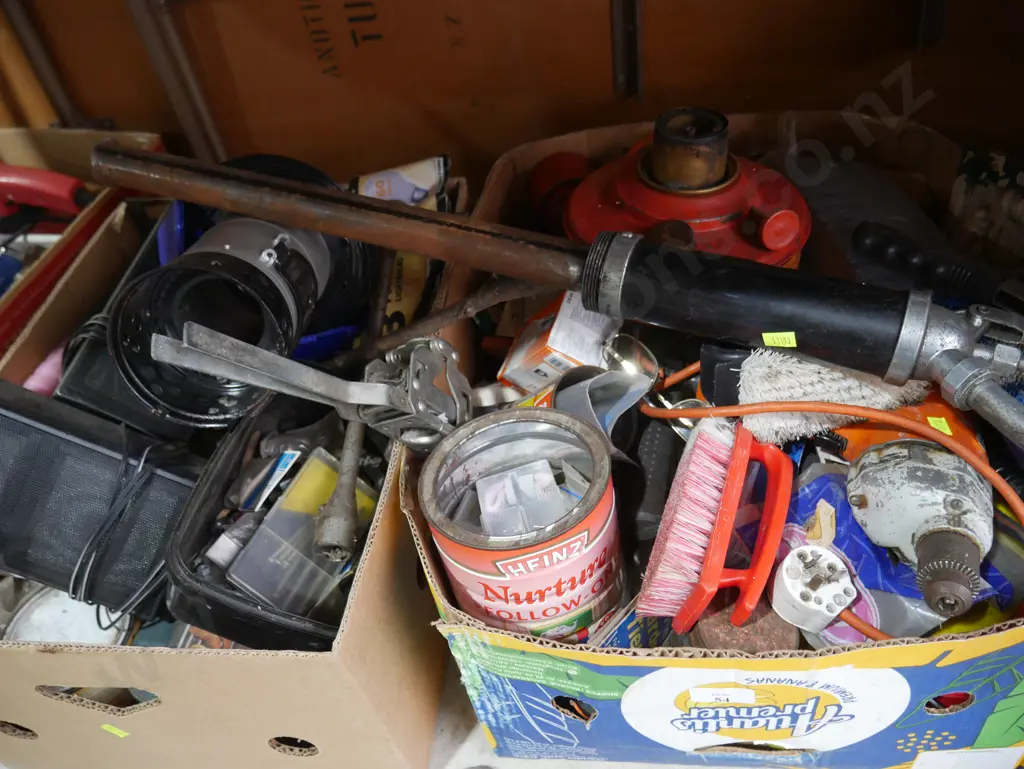 4 boxes of assorted sundries Image 1++