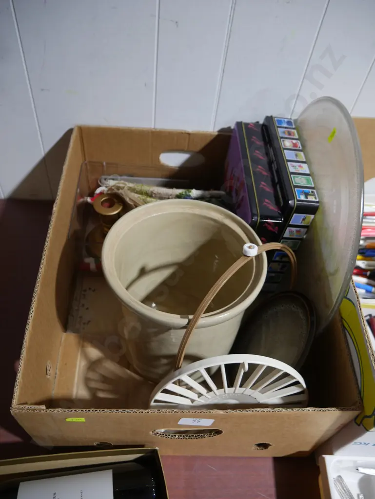 Stone jar, tins etc Image 1++